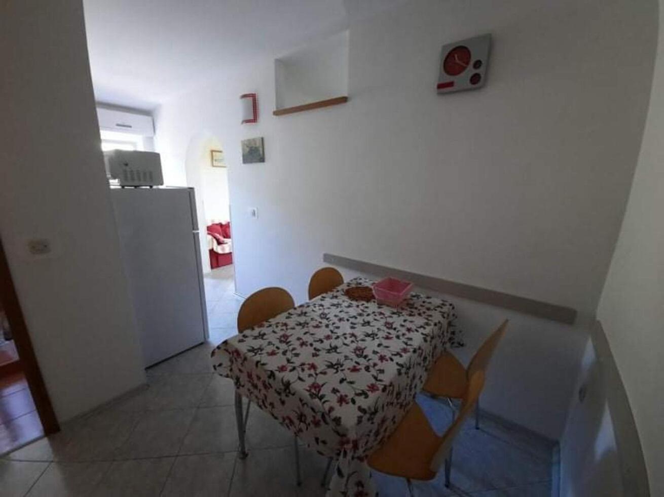 Apartments Robi- Swimming Pool And Beautiful Garden Kampor Buitenkant foto